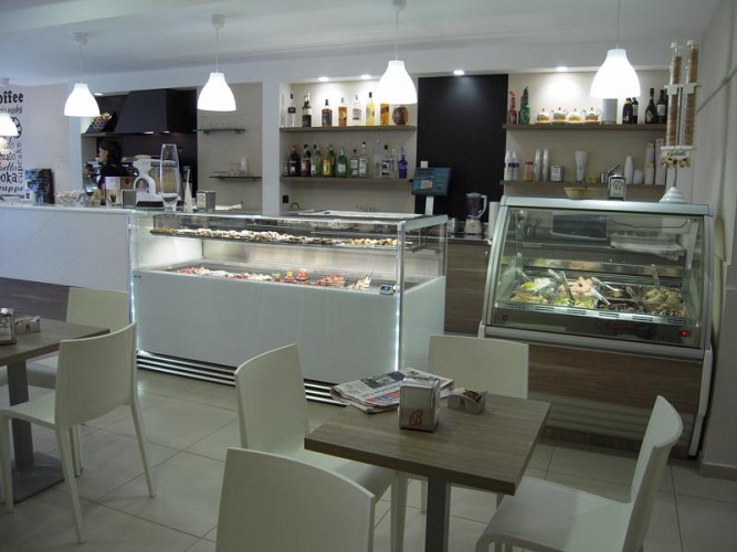 Bar Pausa Cafè - Barcellona P. di G.